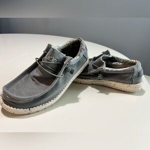 Hey Dude unisex gray Wally shoes. Size 10 Womens or size 8 mens